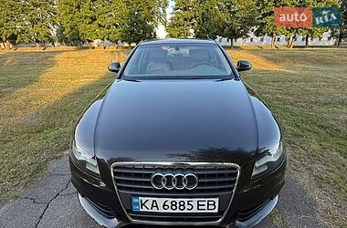 Седан Audi A4 2008 в Ромнах