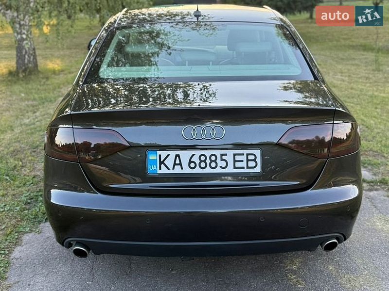Седан Audi A4 2008 в Ромнах
