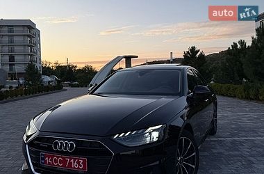 Седан Audi A4 2021 в Мукачевому