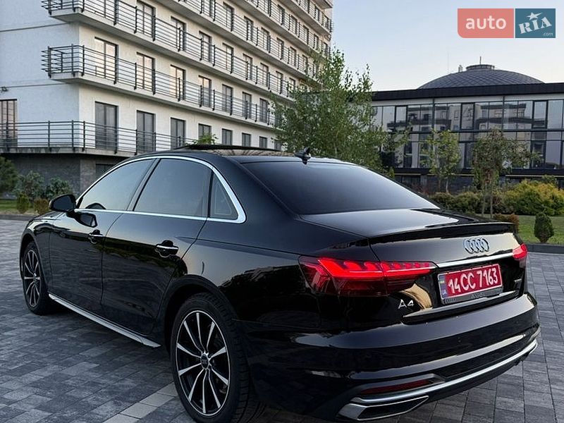 Седан Audi A4 2021 в Мукачевому