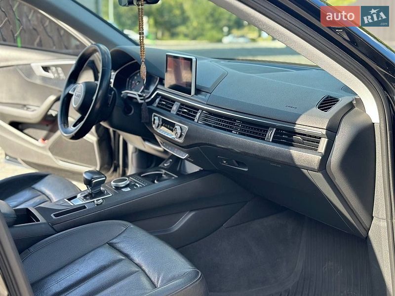 Седан Audi A4 2016 в Дніпрі