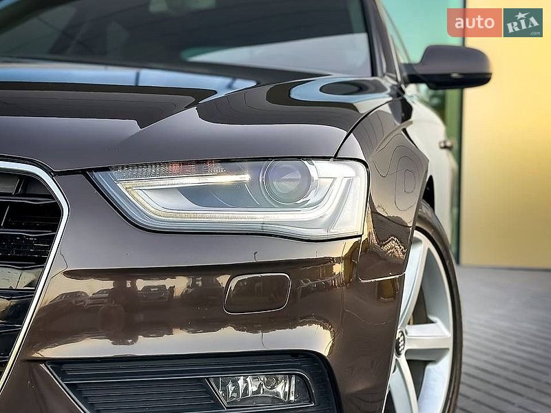 Седан Audi A4 2013 в Дніпрі