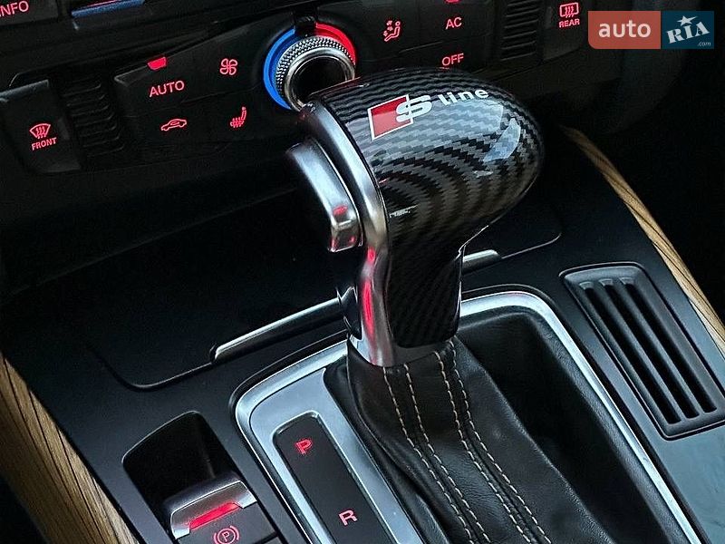 Седан Audi A4 2013 в Дніпрі