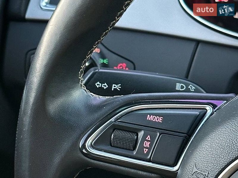Седан Audi A4 2013 в Дніпрі