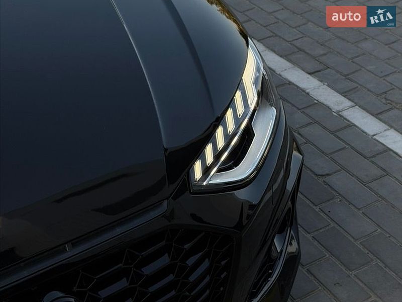 Седан Audi A4 2021 в Кам'янському