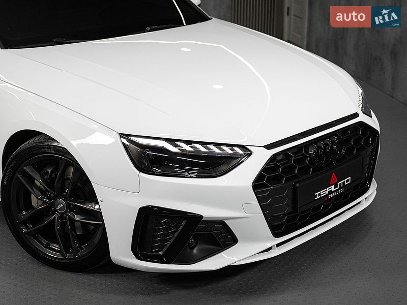Седан Audi A4 2020 в Одесі