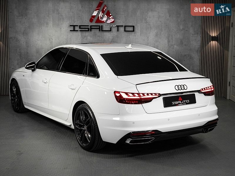 Седан Audi A4 2020 в Одесі