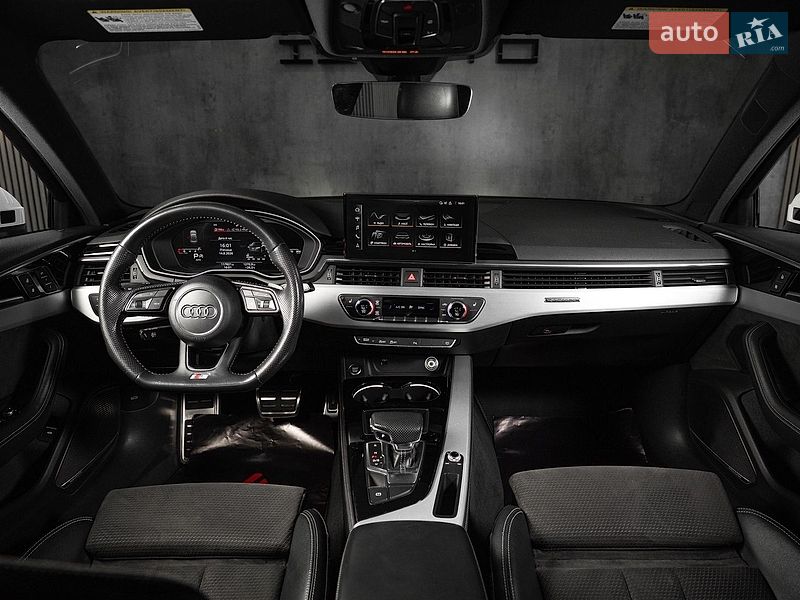 Седан Audi A4 2020 в Одесі