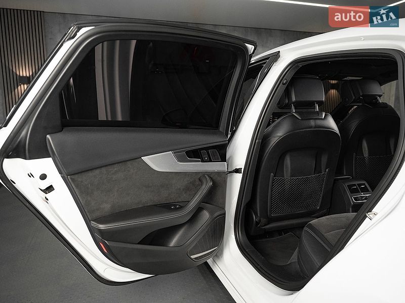Седан Audi A4 2020 в Одесі