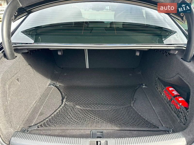 Седан Audi A4 2014 в Одесі