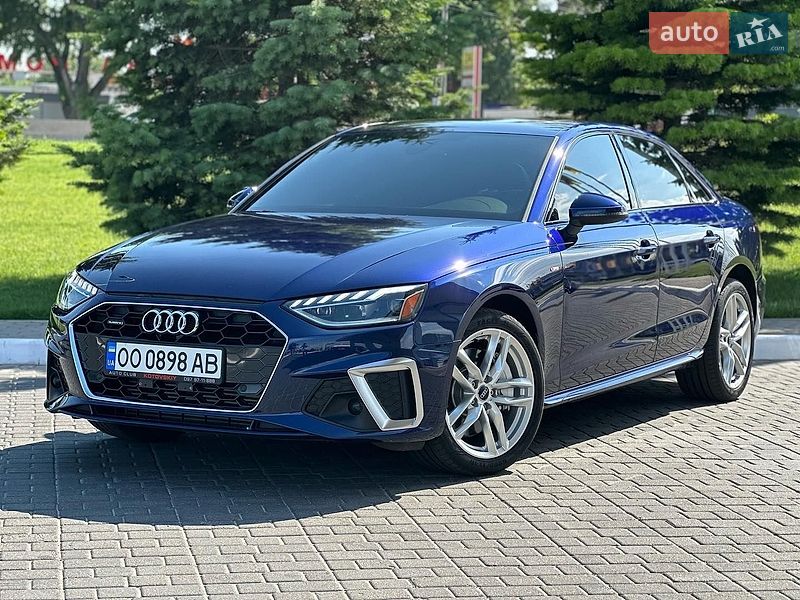 Седан Audi A4 2020 в Львові