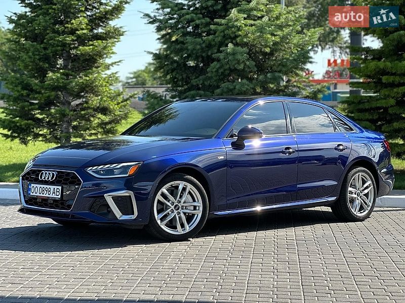 Седан Audi A4 2020 в Львові