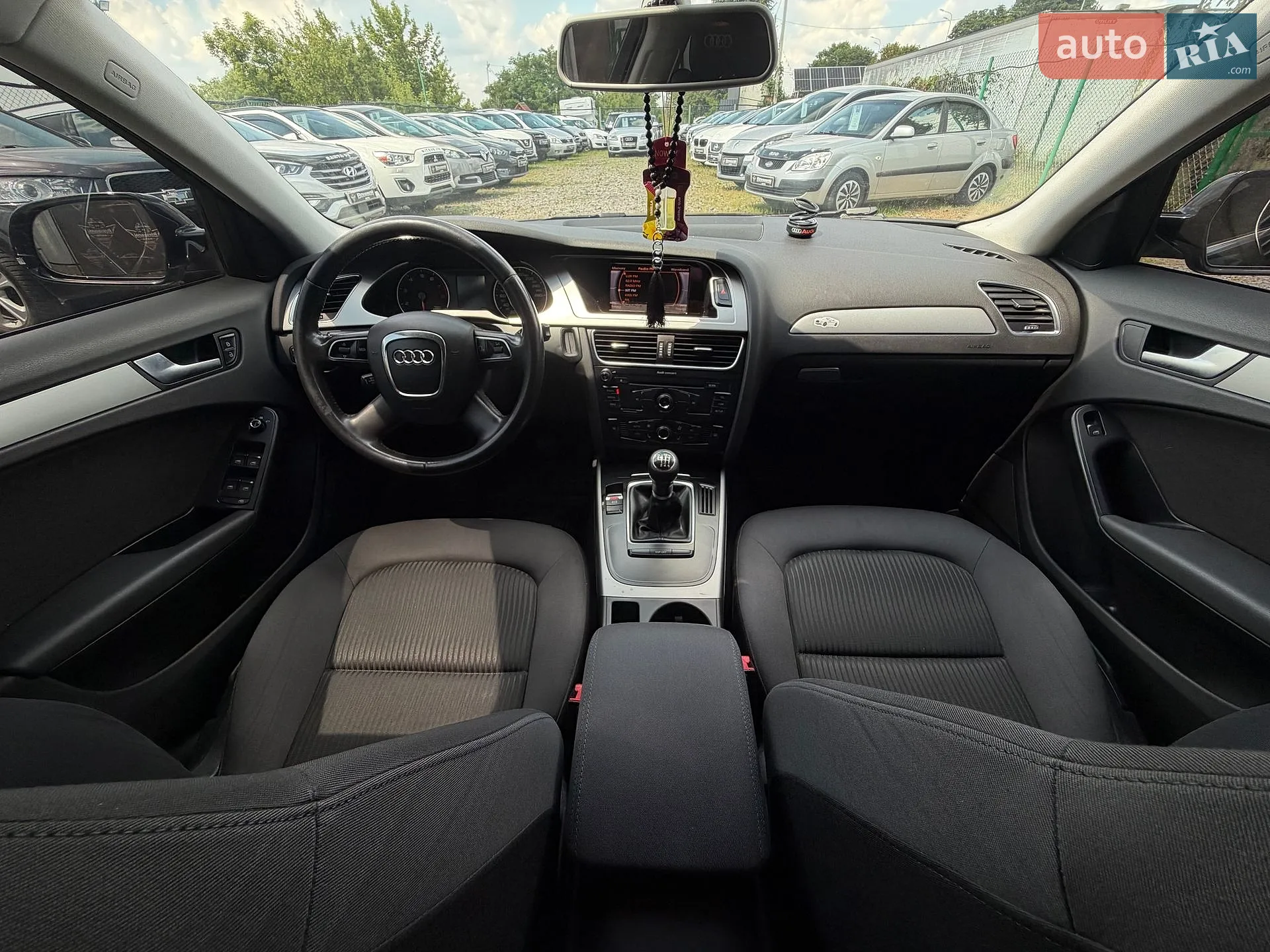 2010 Audi A4 - мініатюра 27