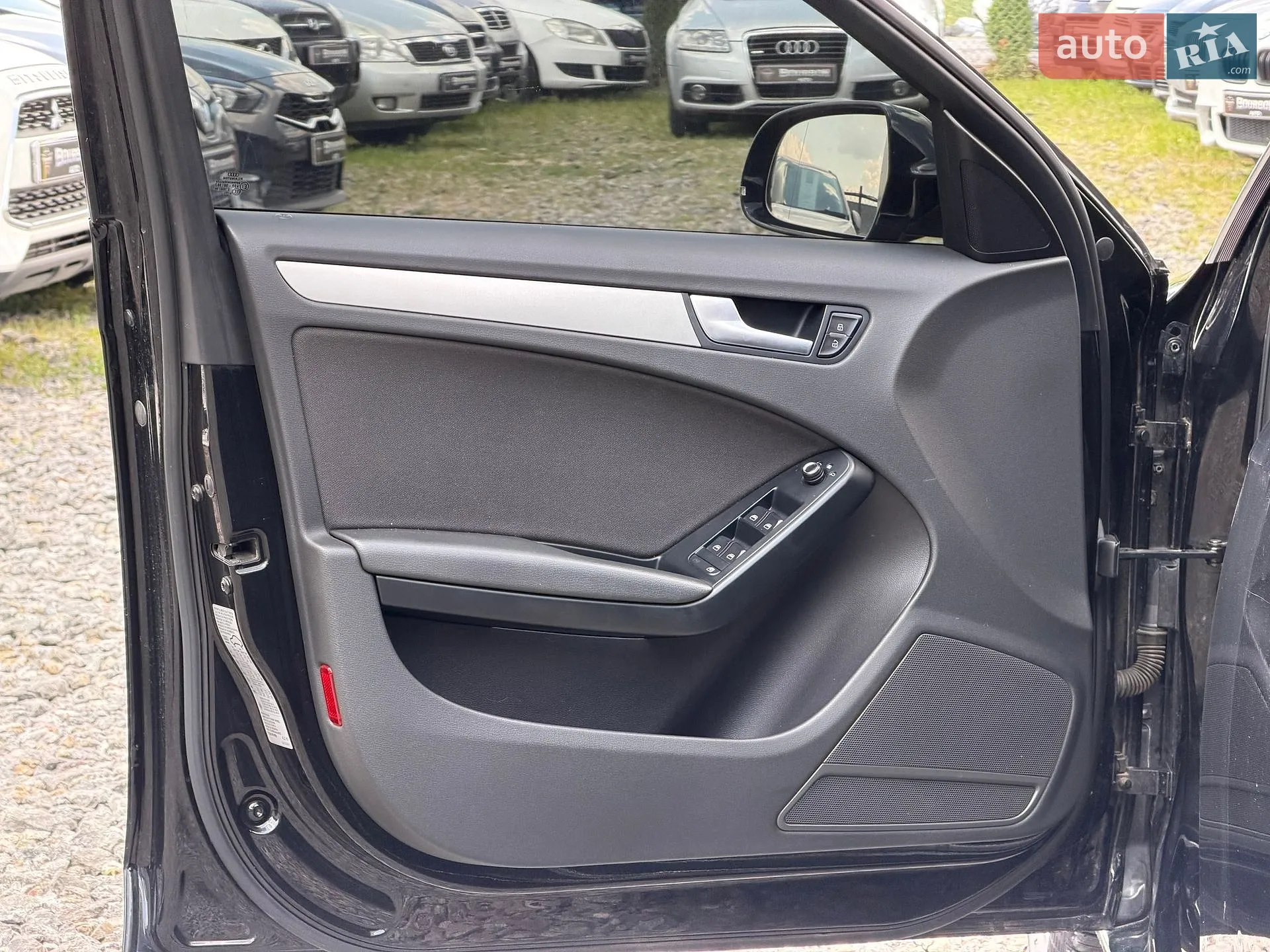 2010 Audi A4 - мініатюра 23