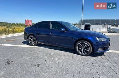 Седан Audi A4 2019 в Львові