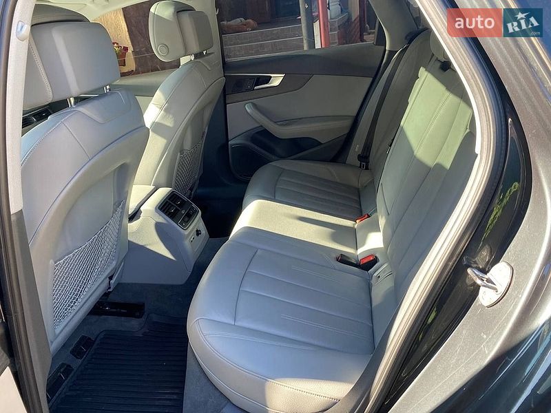 Седан Audi A4 2018 в Бережанах