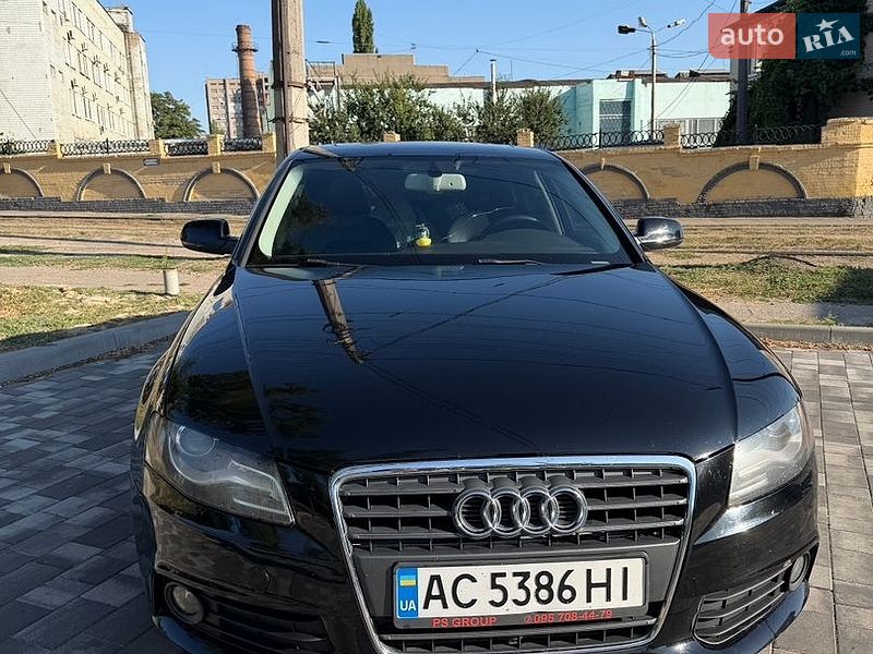 Седан Audi A4 2011 в Запорожье
