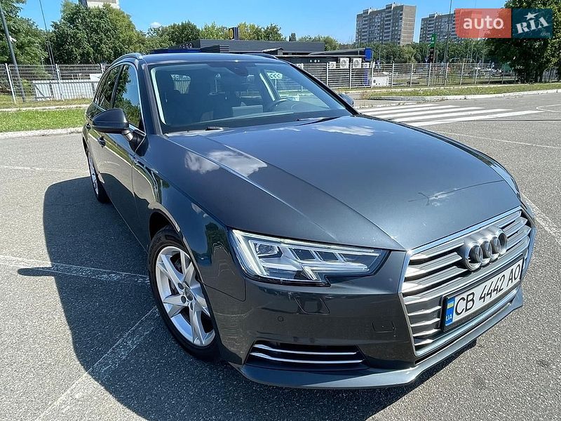 Универсал Audi A4 2018 в Киеве