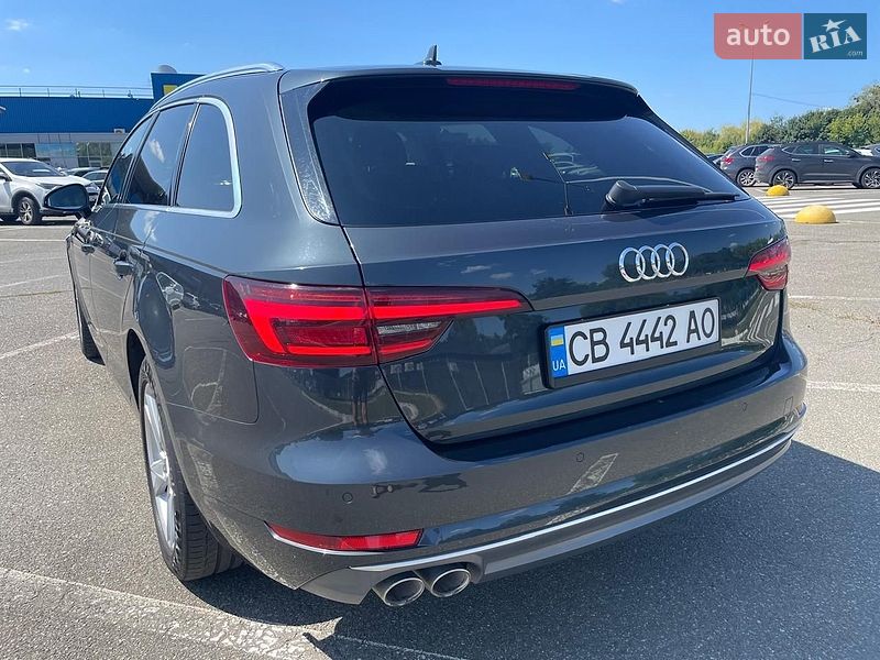 Универсал Audi A4 2018 в Киеве