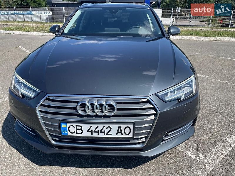 Универсал Audi A4 2018 в Киеве