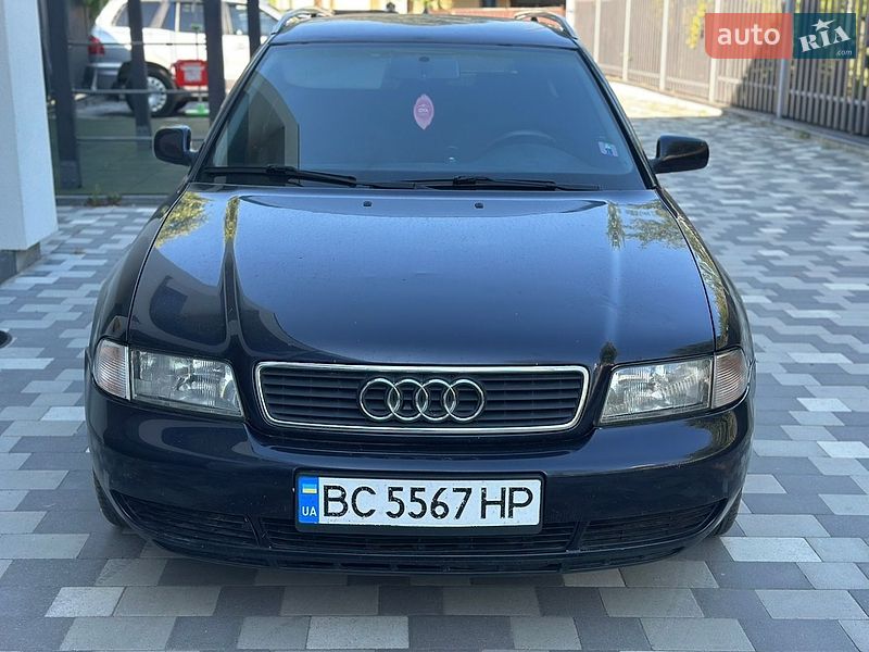 Универсал Audi A4 1998 в Львове