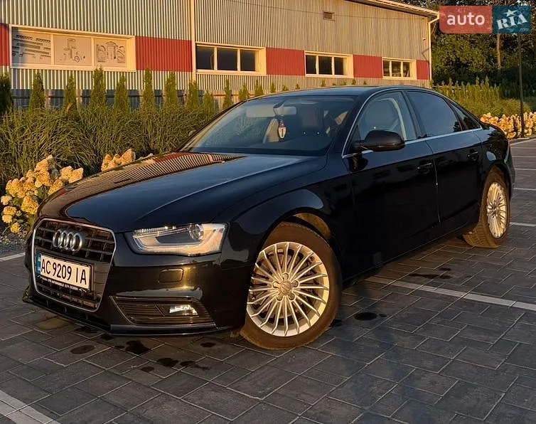 2013 Audi A4 - фото 1