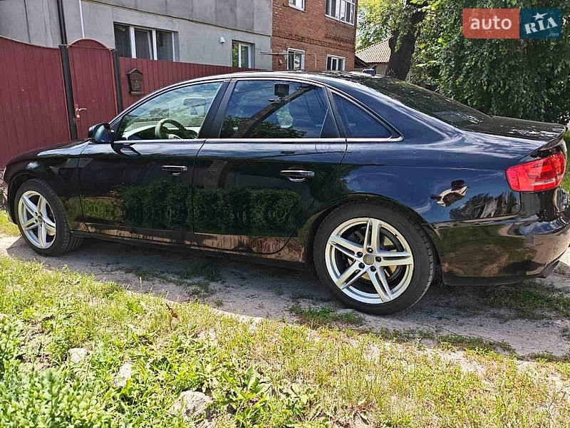 Седан Audi A4 2011 в Ахтырке