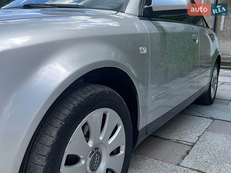 Седан Audi A4 2001 в Яремче