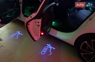 Универсал Audi A4 2018 в Ужгороде
