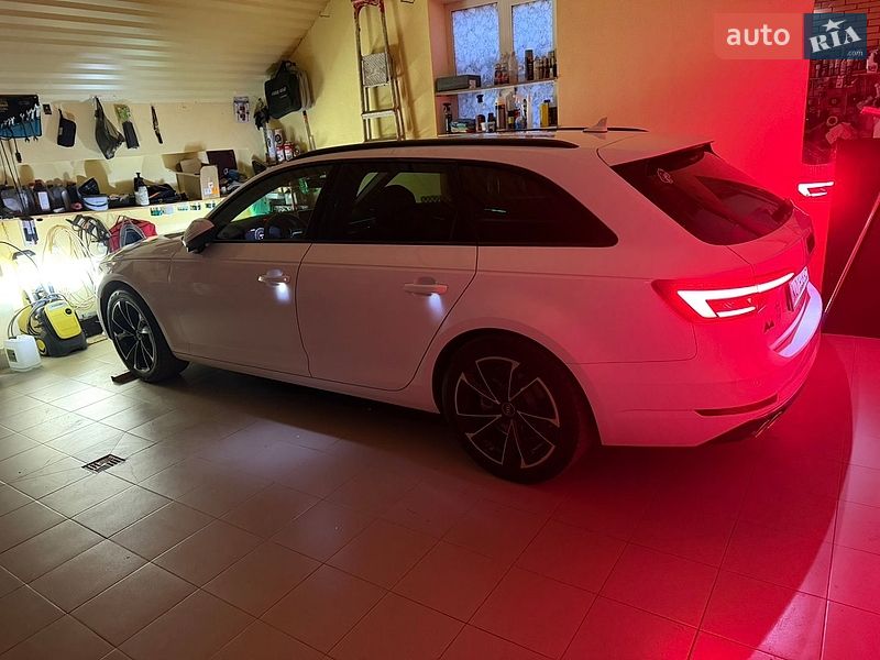 Универсал Audi A4 2018 в Ужгороде