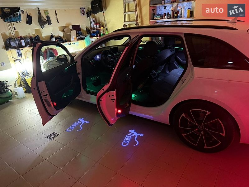 Универсал Audi A4 2018 в Ужгороде