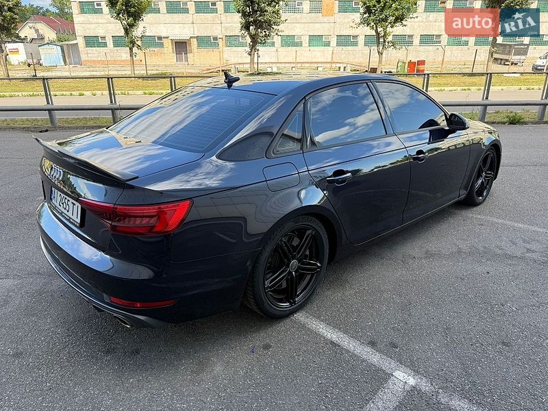Седан Audi A4 2016 в Киеве