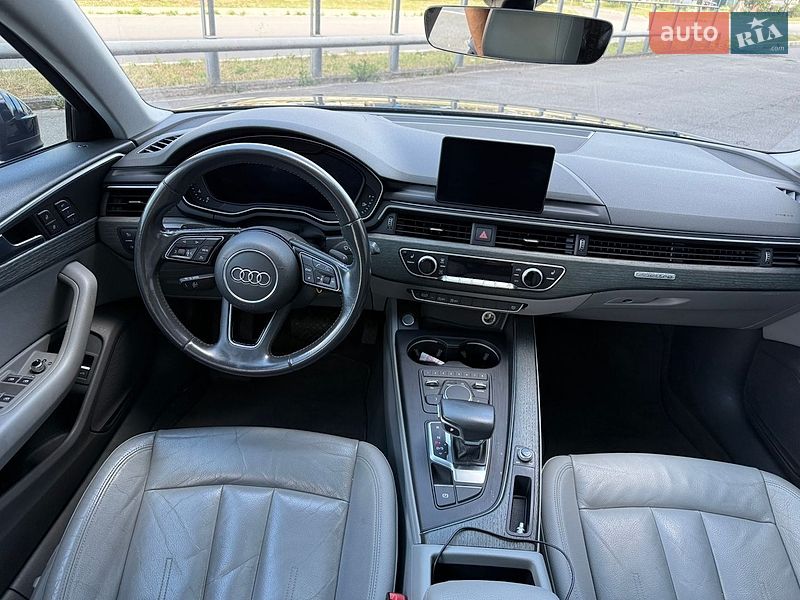 Седан Audi A4 2016 в Киеве