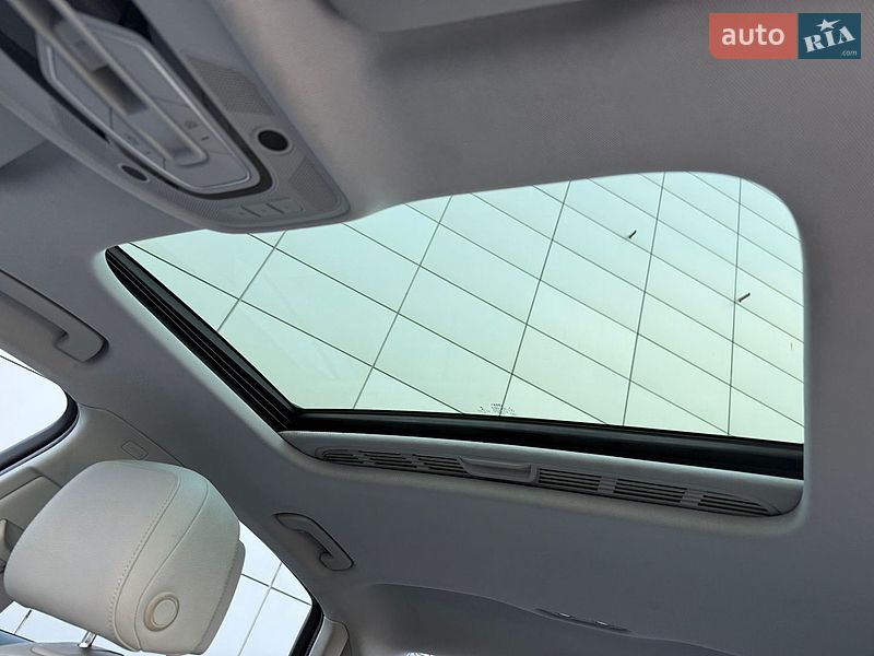 Седан Audi A4 2016 в Киеве