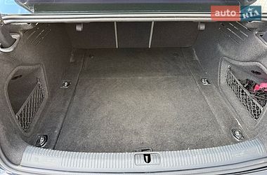 Седан Audi A4 2016 в Киеве