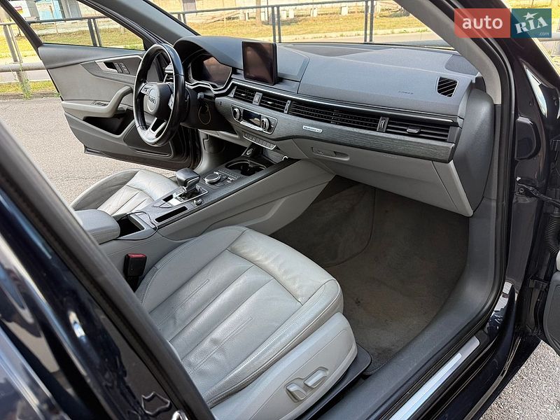 Седан Audi A4 2016 в Киеве