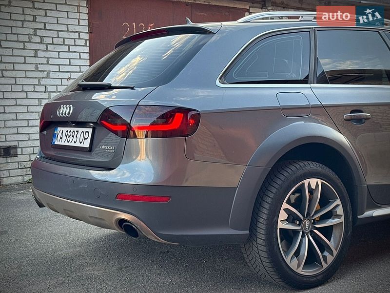 Универсал Audi A4 2013 в Киеве