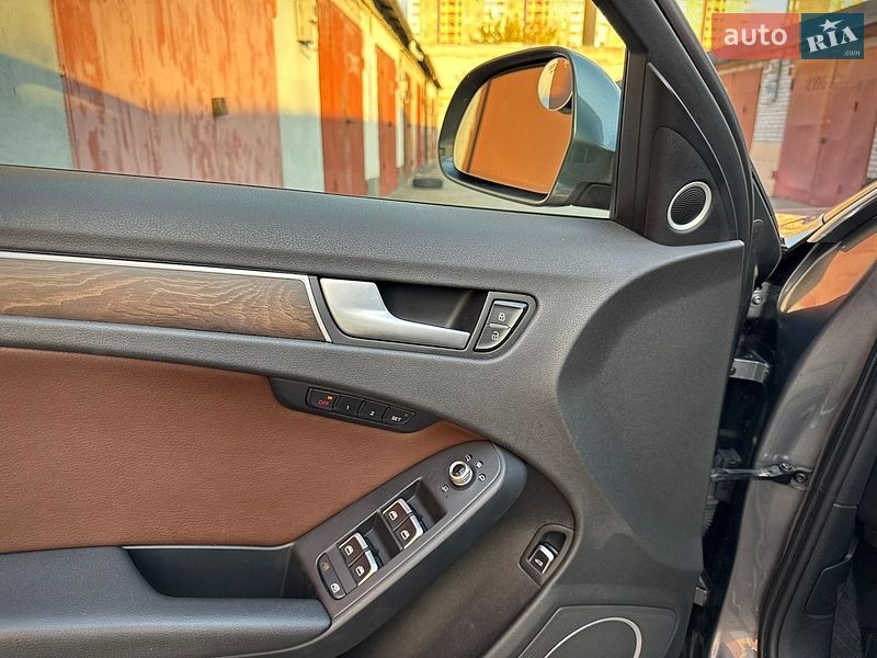 Универсал Audi A4 2013 в Киеве