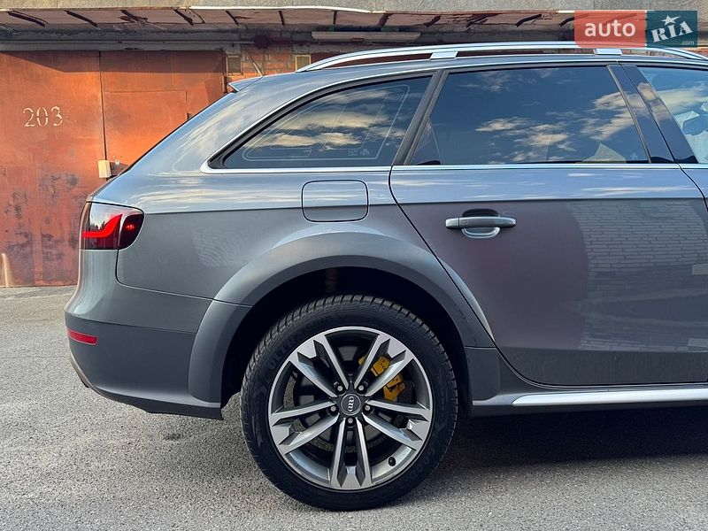 Универсал Audi A4 2013 в Киеве