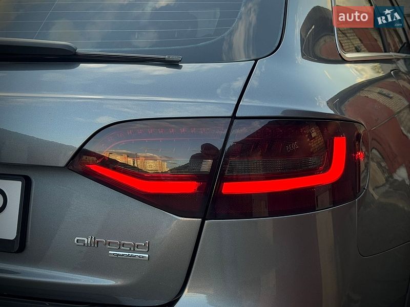 Универсал Audi A4 2013 в Киеве
