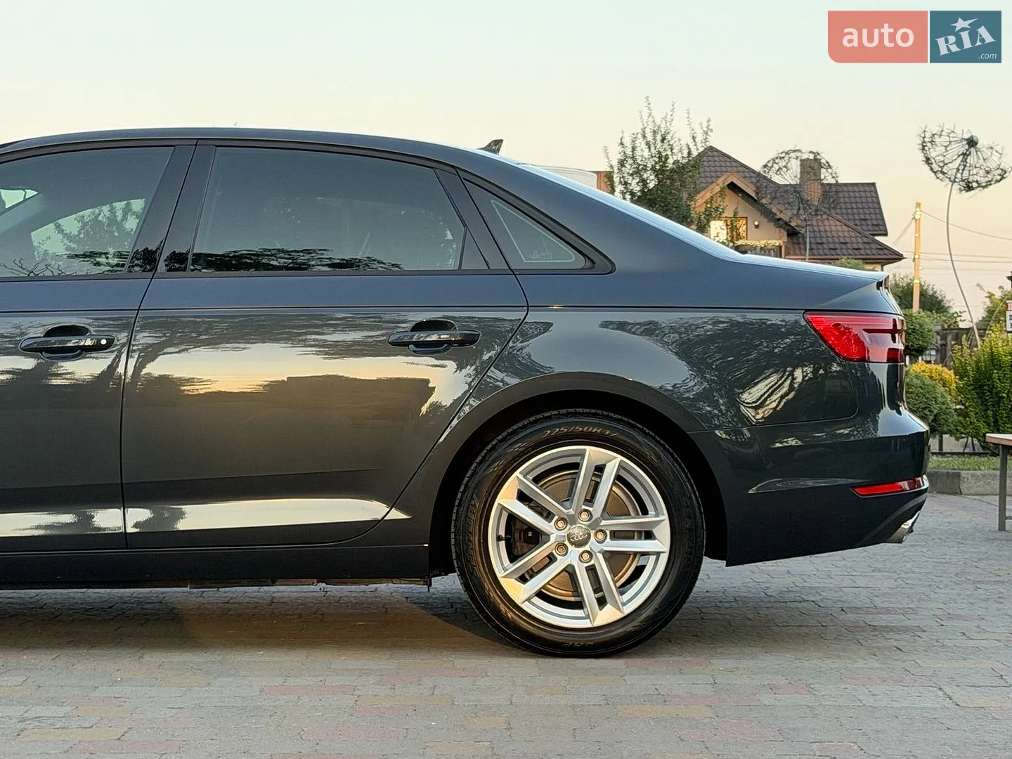2017 Audi A4 - мініатюра 12