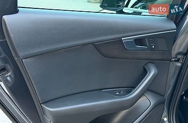Седан Audi A4 2017 в Стрию