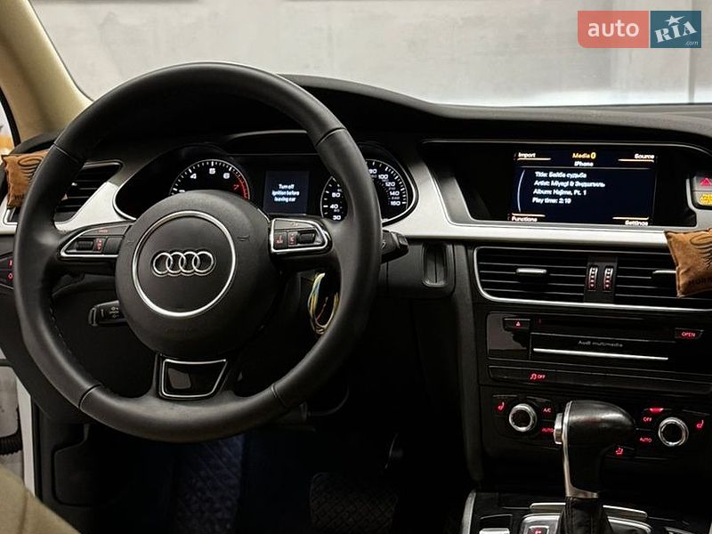 Седан Audi A4 2015 в Кременчуці