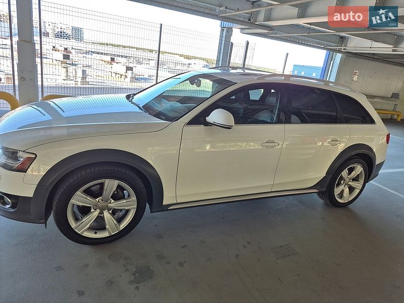 Універсал Audi A4 2012 в Києві