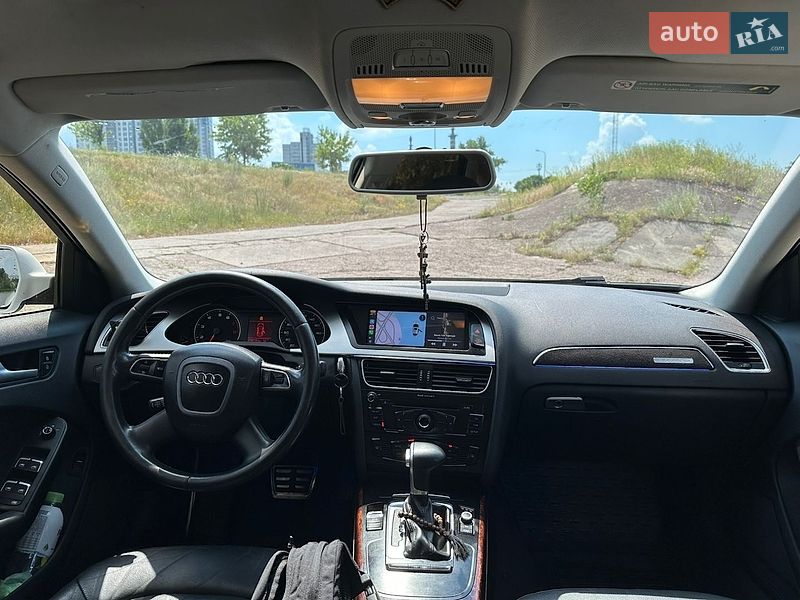 Седан Audi A4 2010 в Киеве