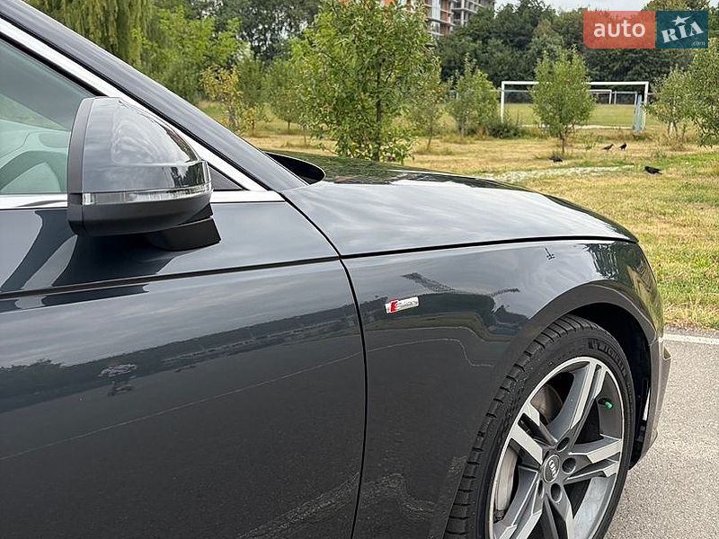 Седан Audi A4 2018 в Івано-Франківську