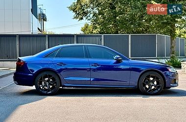 Седан Audi A4 2020 в Вінниці