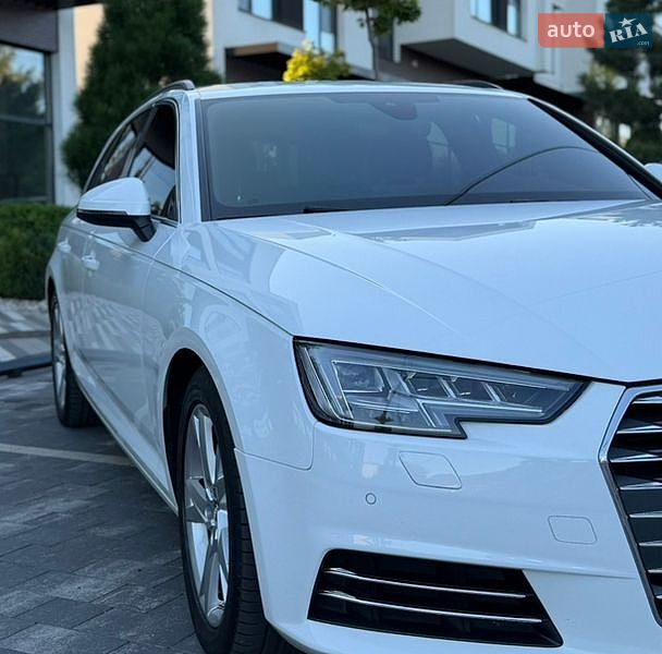 Універсал Audi A4 2016 в Ужгороді