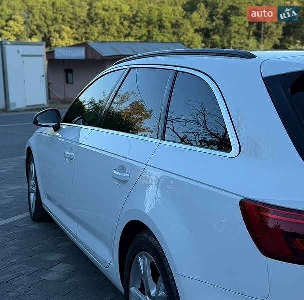 Універсал Audi A4 2016 в Ужгороді