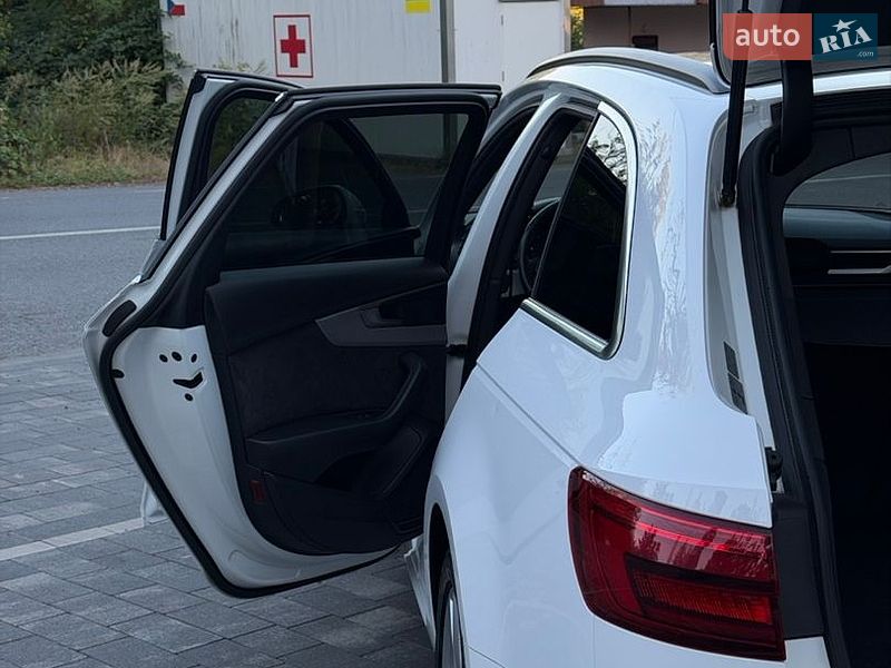 Універсал Audi A4 2016 в Ужгороді